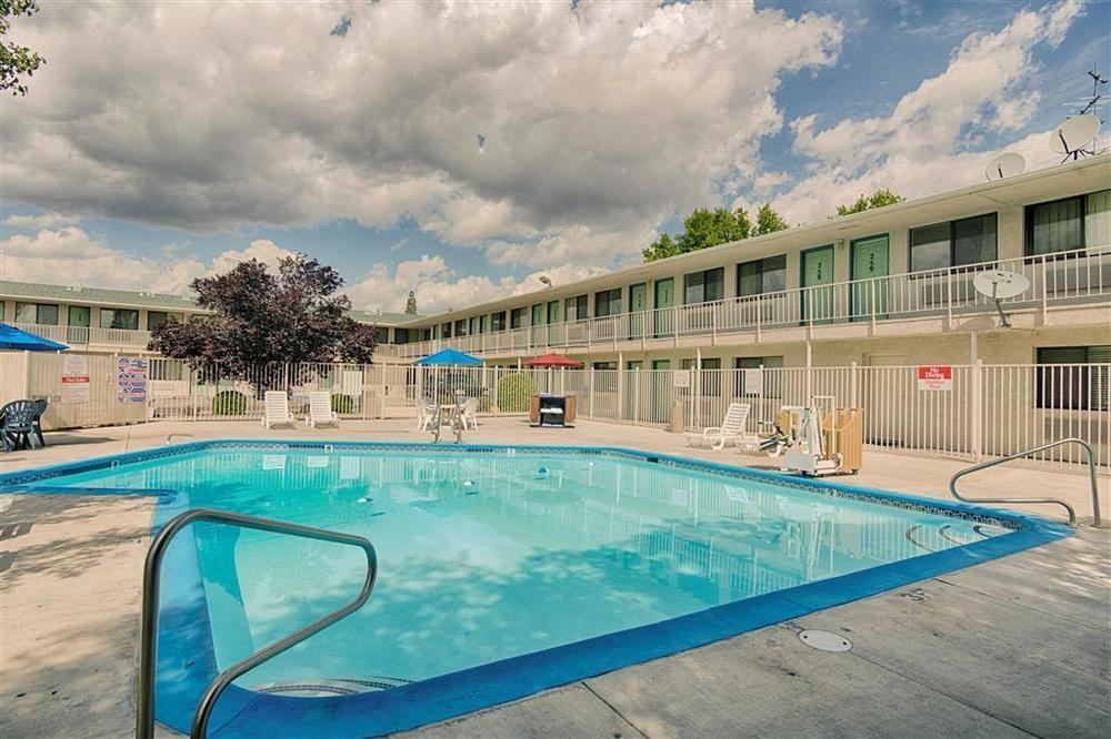 Фото Motel 6 Reno, Nv - Virginia Plumb