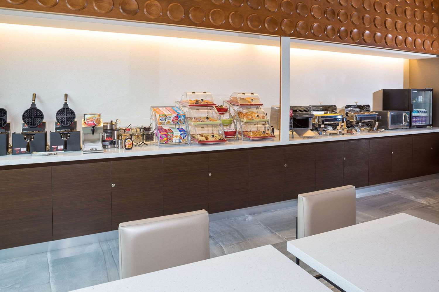 Фото Wingate by Wyndham Miami Airport