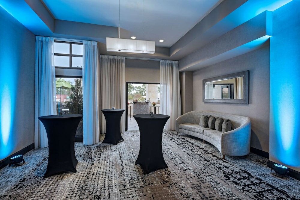 Фото Hyatt Centric The Woodlands