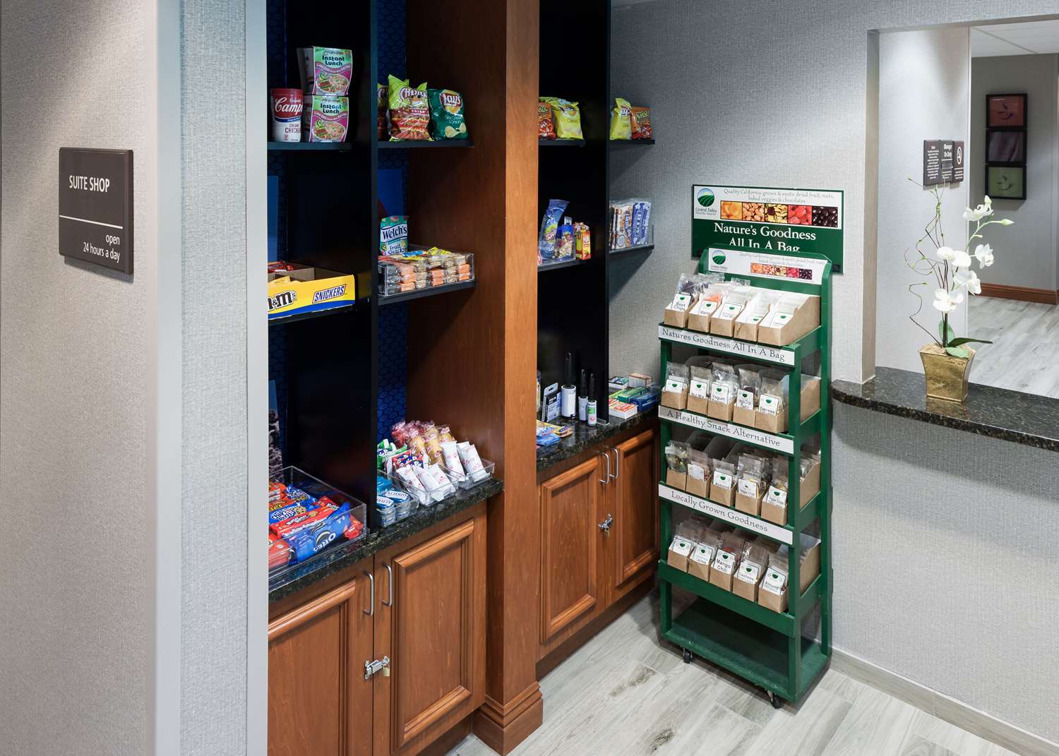 Фото Hampton Inn & Suites Tulare