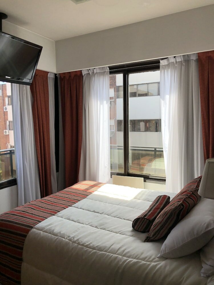 Фото Golf Tower Suites & Apartments