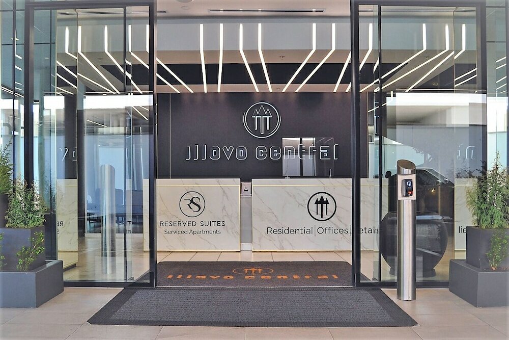 Фото Reserved Suites Illovo