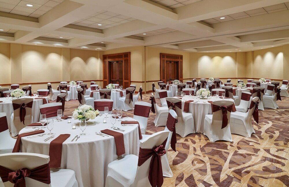 Фото DoubleTree by Hilton San Antonio Airport