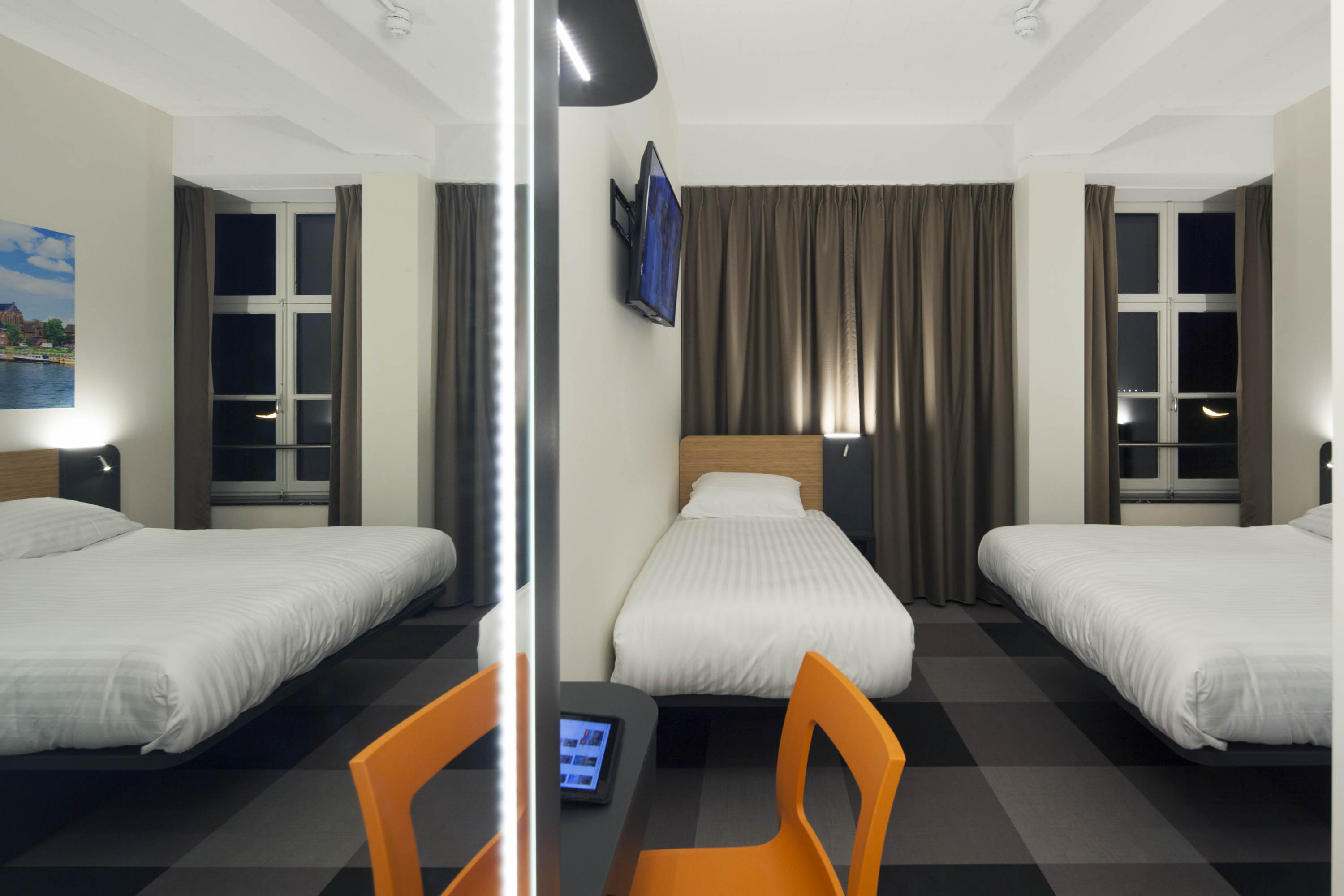 Фото EasyHotel Maastricht City Centre