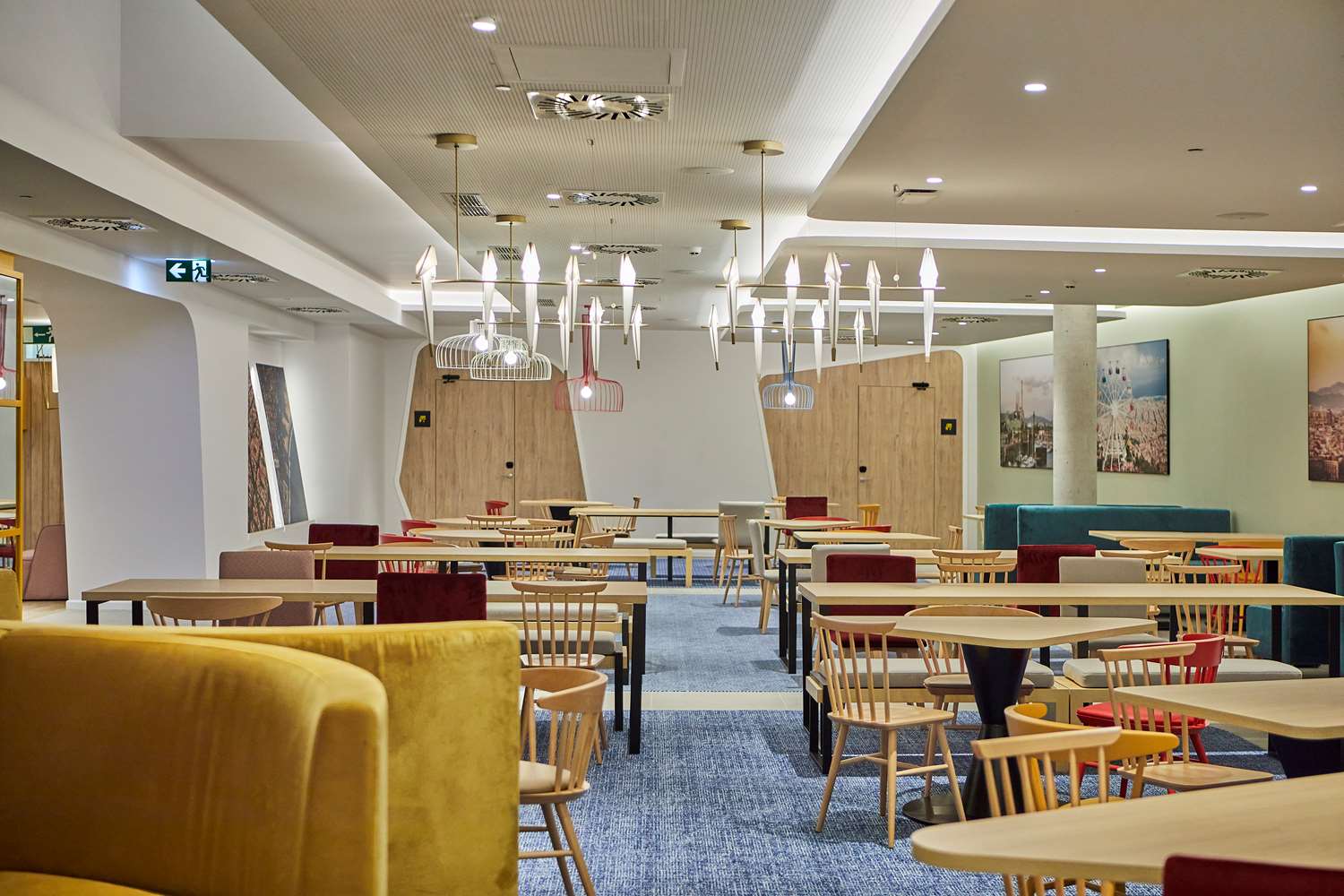 Фото Hampton by Hilton Barcelona Fira Gran VIA