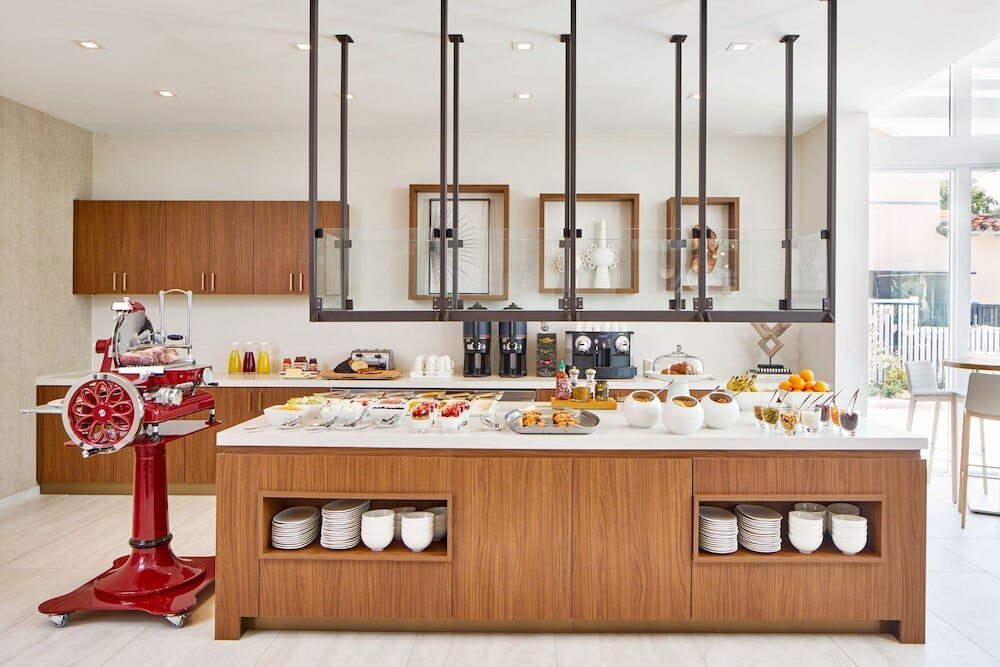 Фото Ac Hotel by Marriott Fort Lauderdale Beach