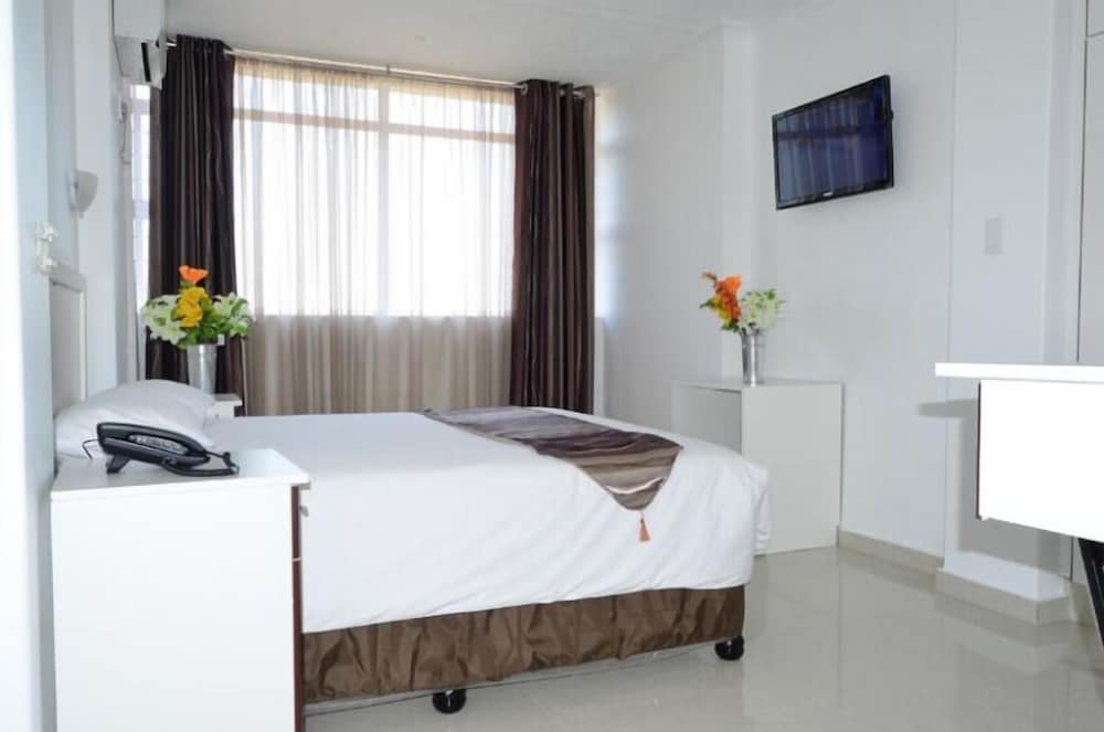 Фото отеля 3