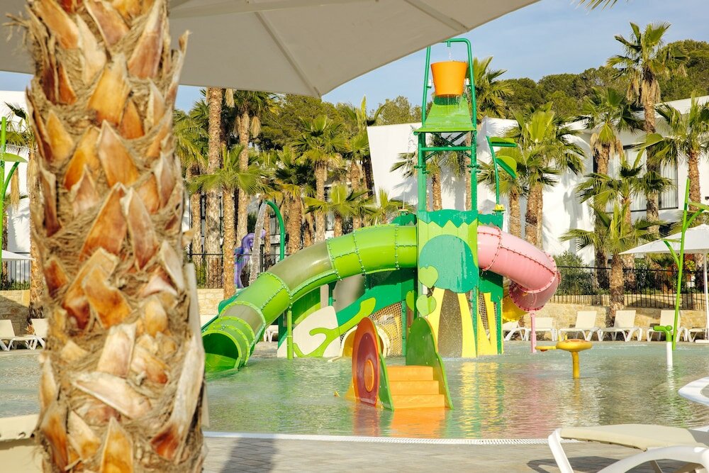 Фото Alannia Salou Resort