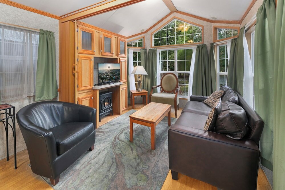 Фото Robin Hood Village Resort