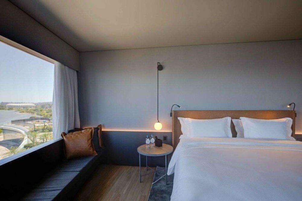 Фото DoubleTree by Hilton Porto Alegre