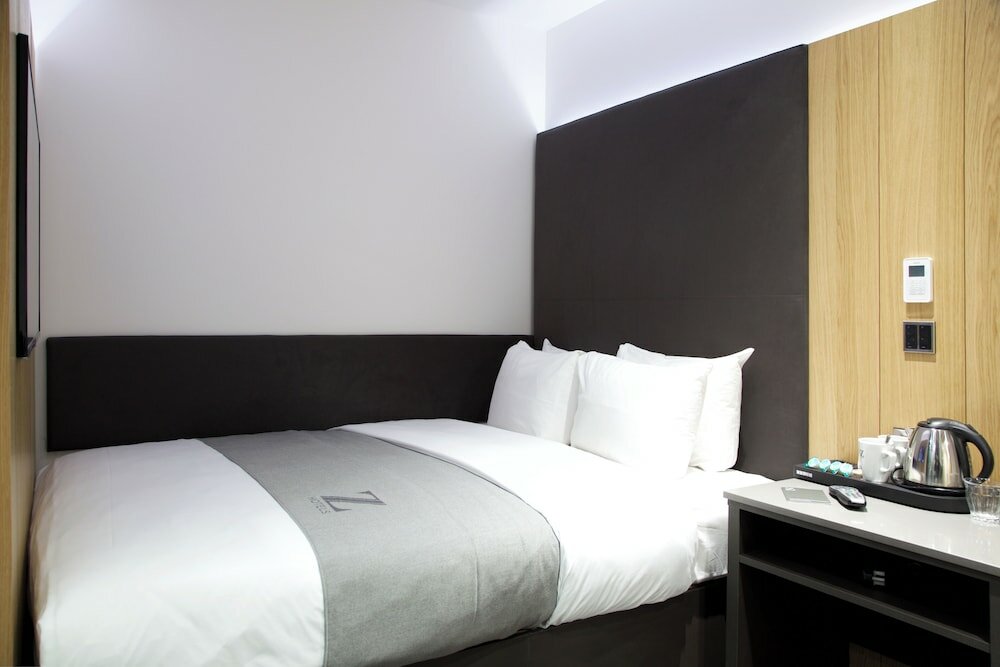 Фото The Z Hotel City