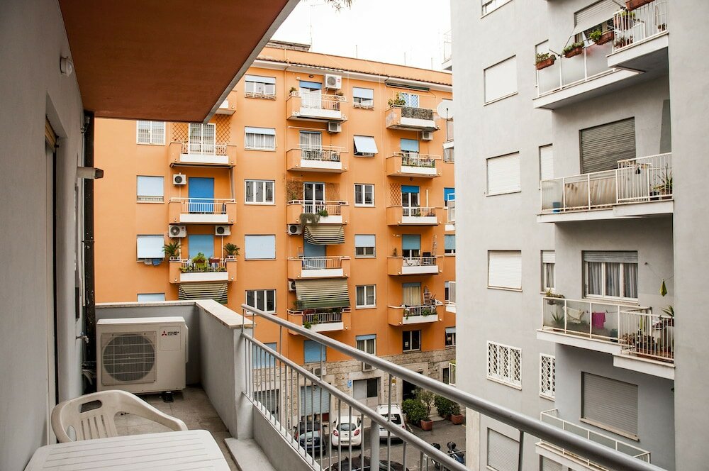 Фото San Pietro Bright Apartment