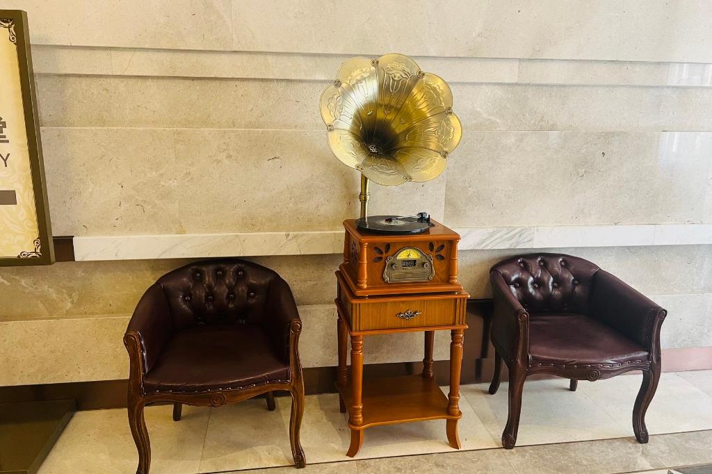 Фото Yitel Premium Shanghai people's Square Nanjing Road Pedestrian Street