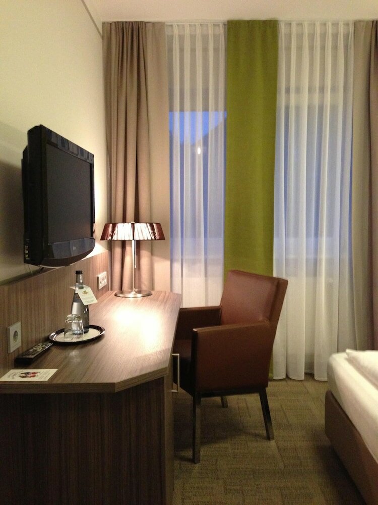 Фото отеля 3