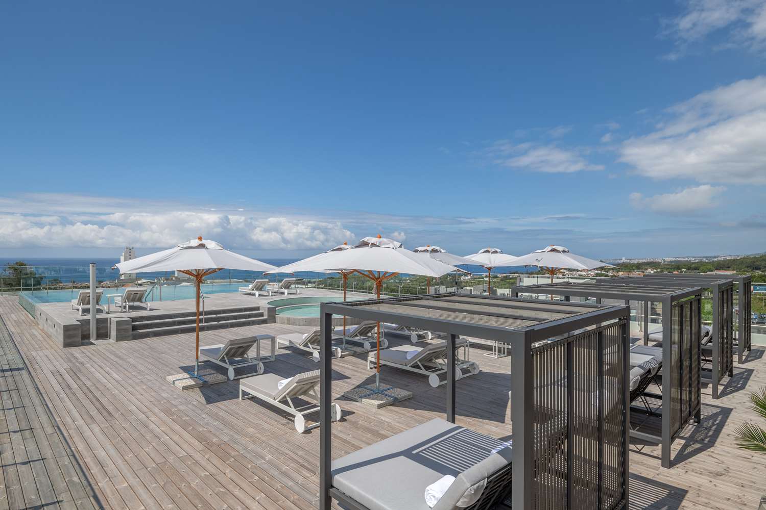 Фото Doubletree by Hilton Lagoa Azores