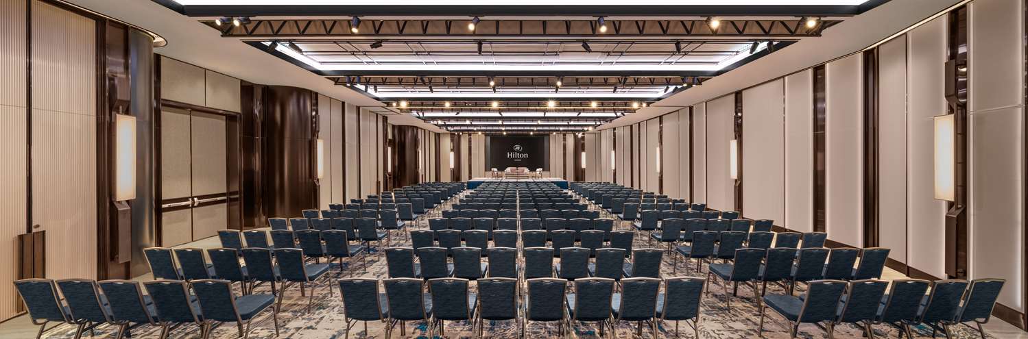 Фото Hilton Saigon