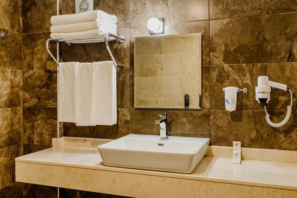 Фото Olivia Palm Hotel