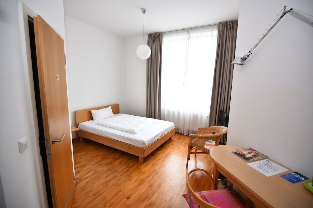 Фото Hotel Robert Mayer