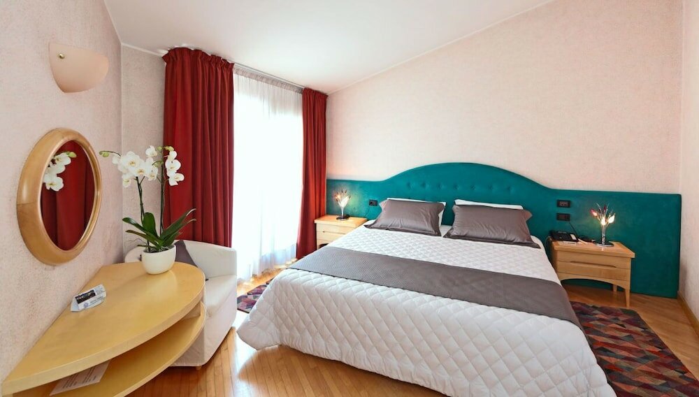 Фото Hotel Contà