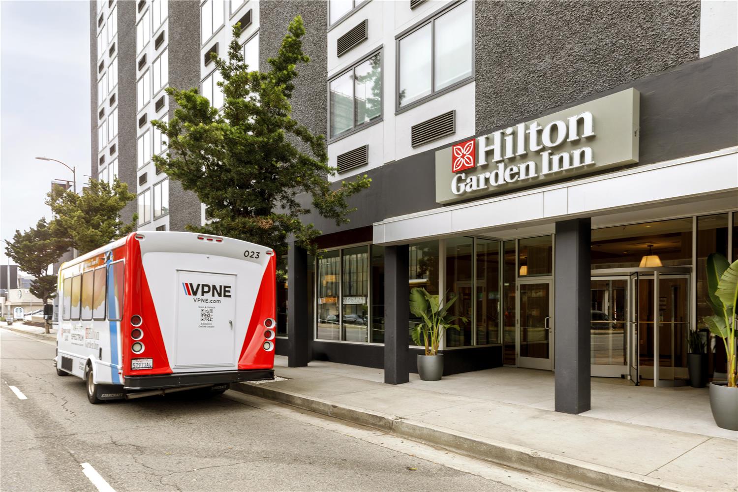 Фото Hilton Garden Inn LAX Los Angeles Airport