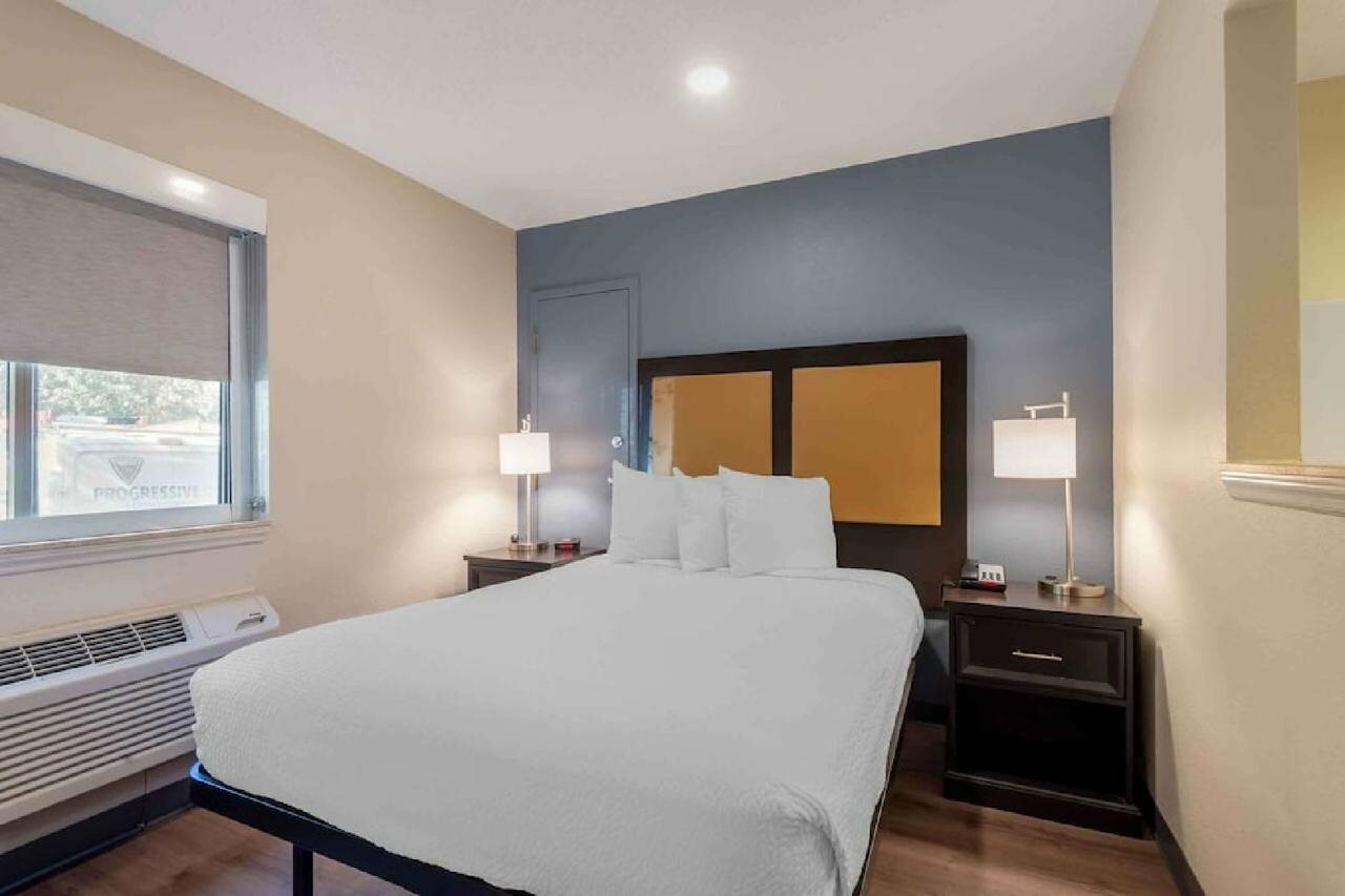 Фото Charlotte Executive Park