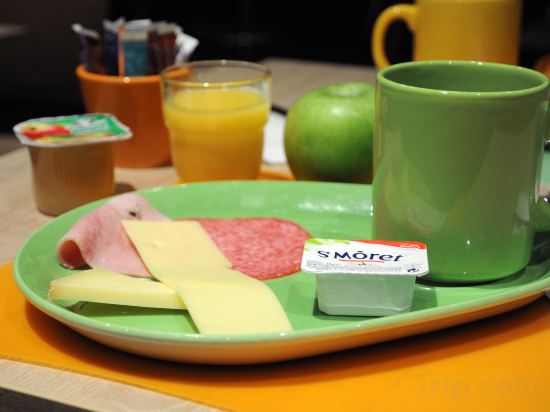 Фото Ibis Styles Metz Centre Gare