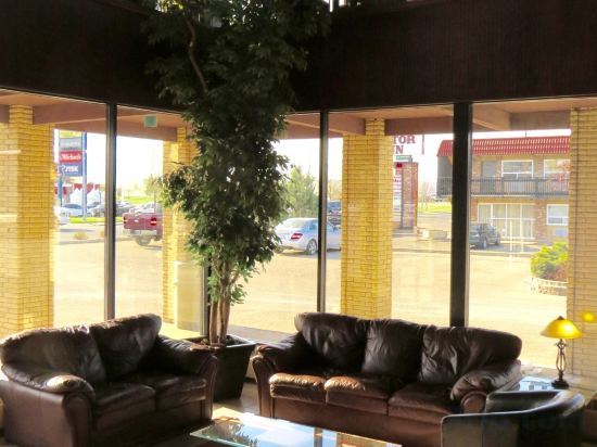 Фото Baymont by Wyndham Medicine Hat