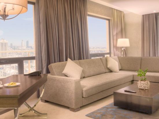 Фото The House Boutique Suites