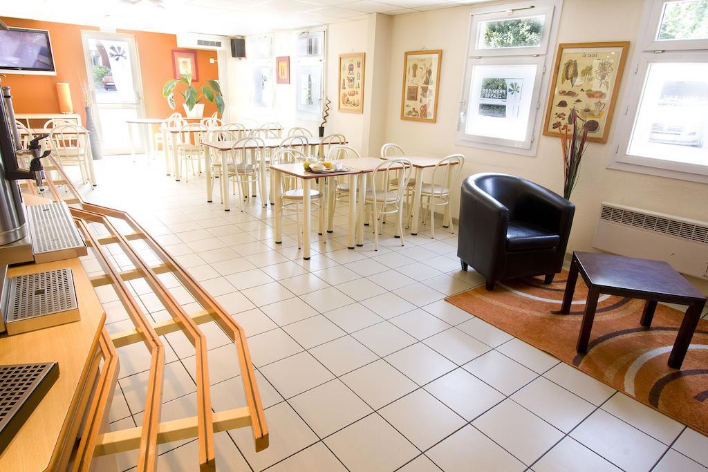 Фото Premiere Classe Le Blanc Mesnil