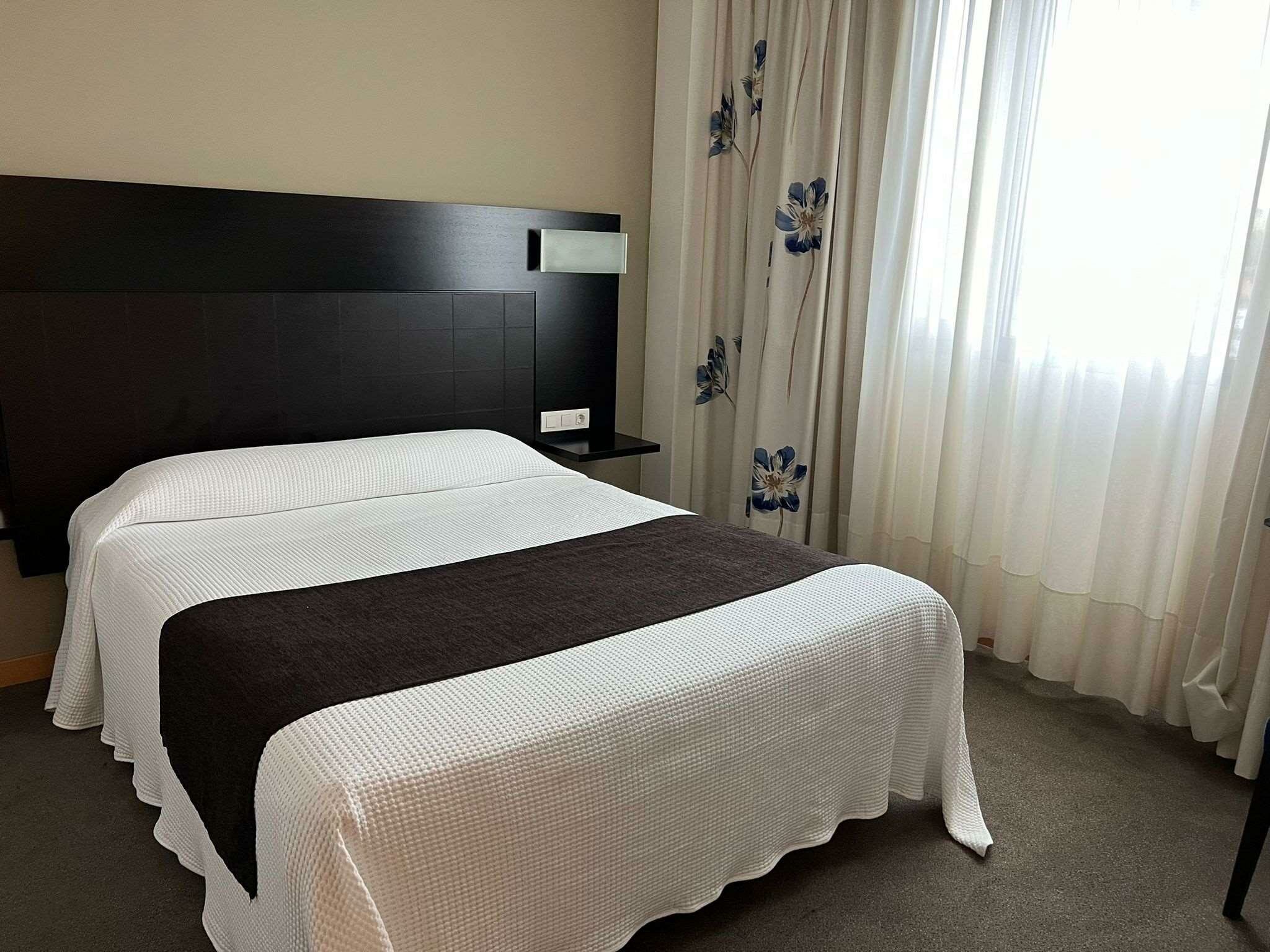 Фото Cross Hotel Elorz