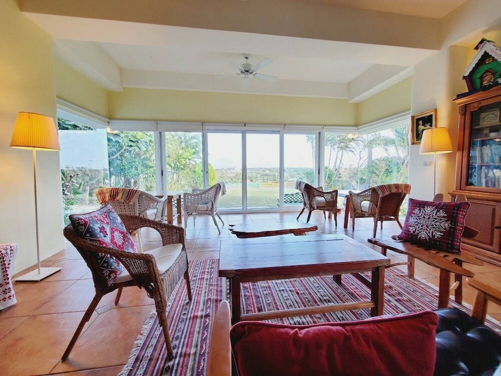 Фото Bonjour Bebe Hostel