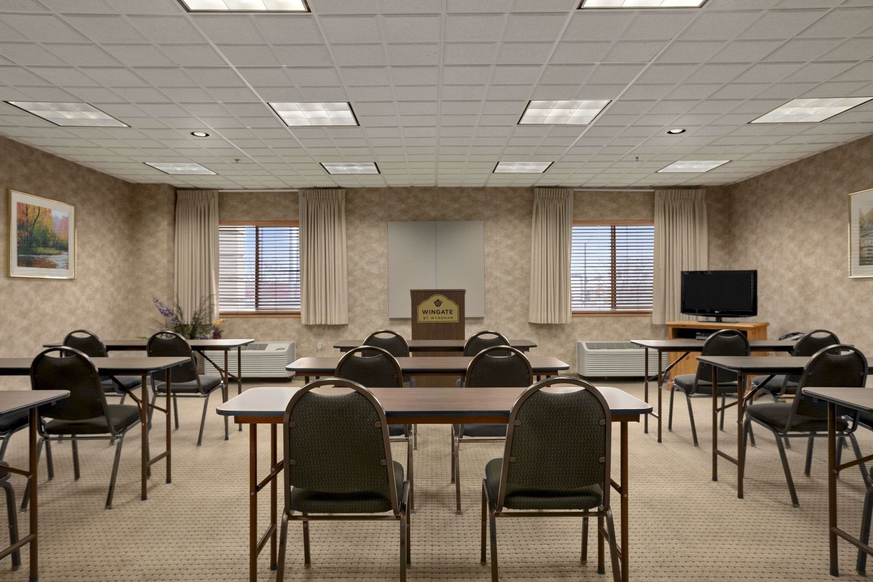 Фото Wingate by Wyndham Pueblo