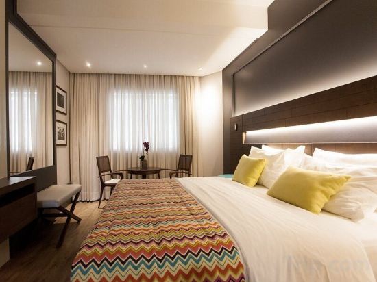 Фото Hotel Cercano