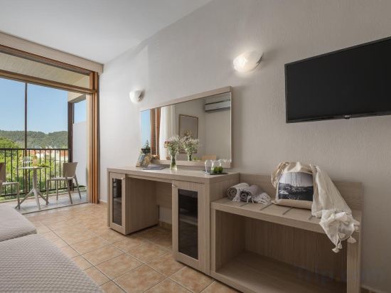 Фото Alkyon Hotel