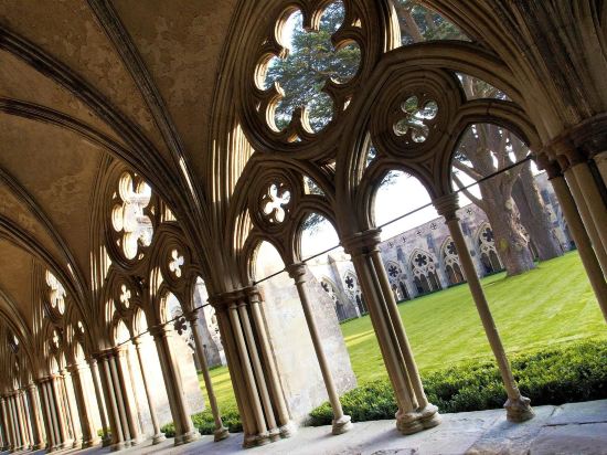 Фото Mercure Salisbury White Hart Hotel