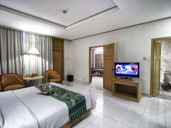 Фото Kusuma Sahid Prince Hotel