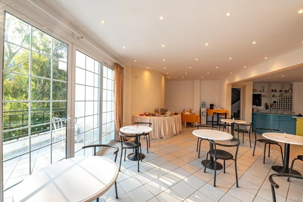 Фото Anamar Skiathos Hotel