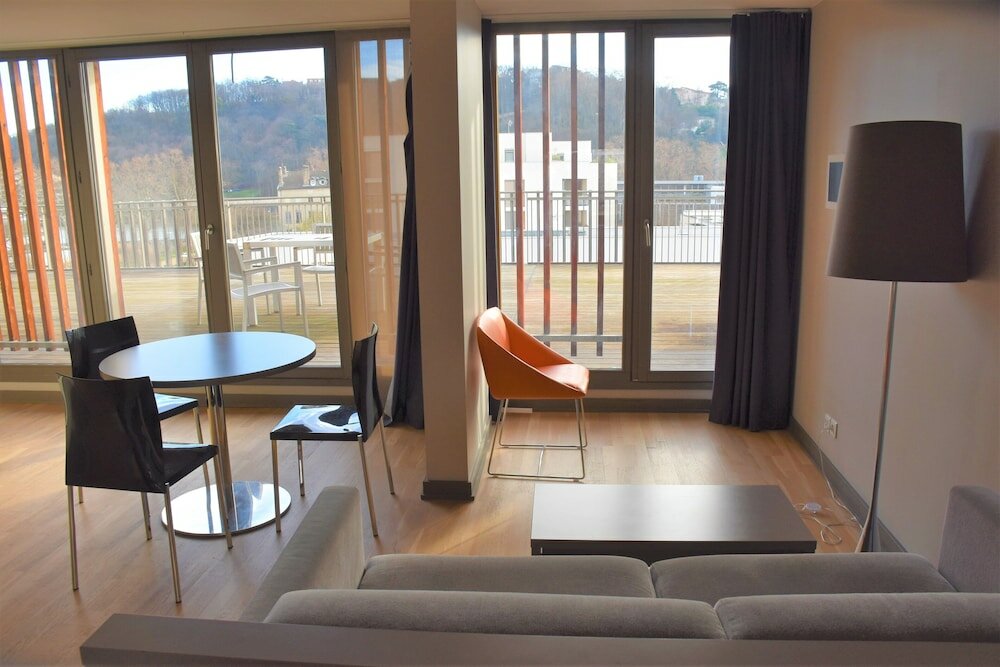 Фото Adonis Lyon Dock Ouest