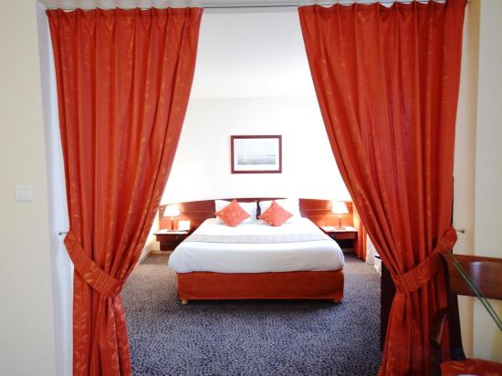 Фото Kyriad Prestige Bordeaux Ouest Mérignac