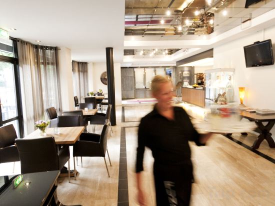 Фото Fletcher Hotel-Restaurant De Korenbeurs