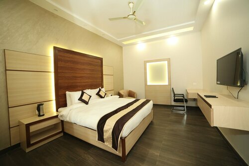 Гостиница Green Palms Hotel