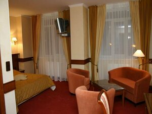 Medvezhiy Ugol (Surgut, ulitsa Krylova, 23/1) ، فندق