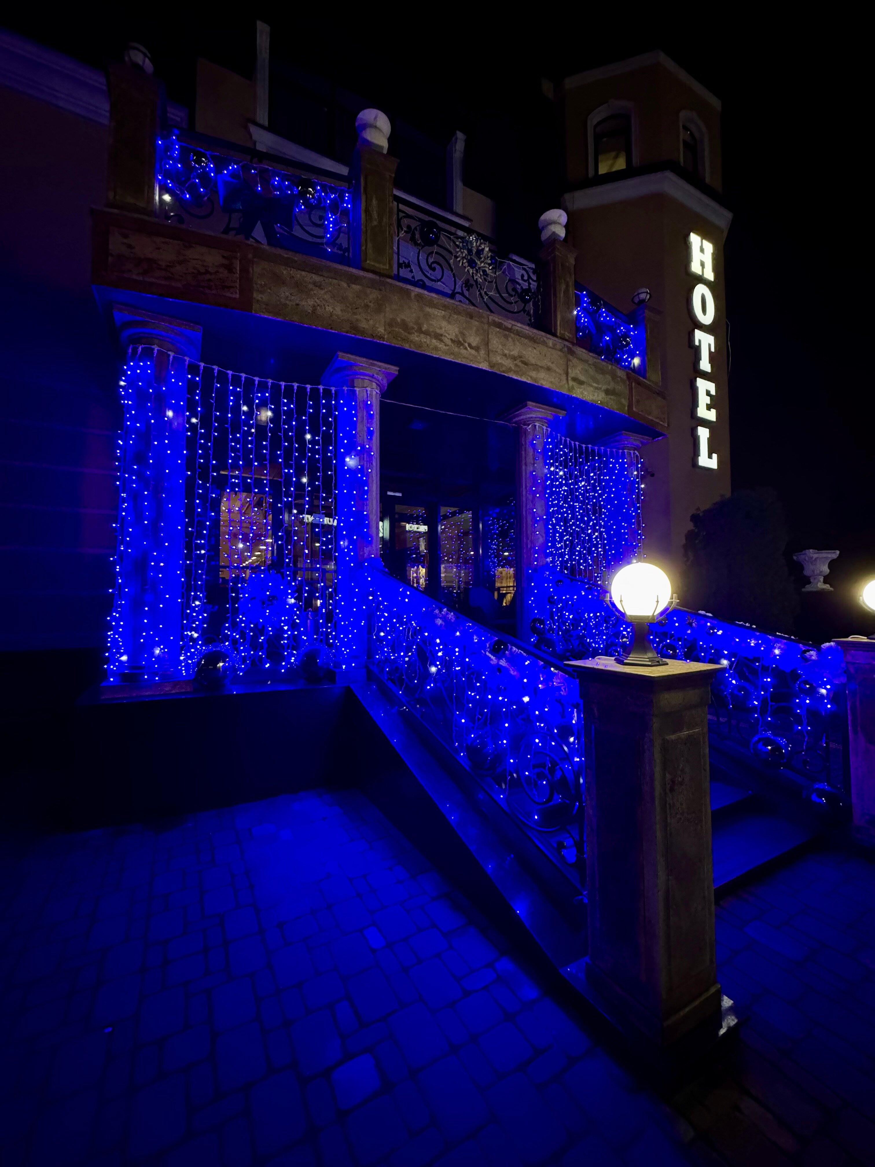 Фото Замковый