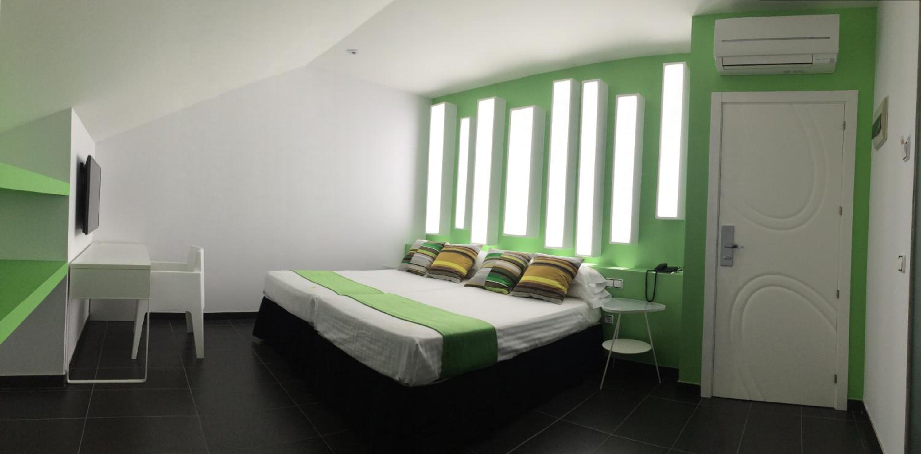 Фото Hotel Indiana