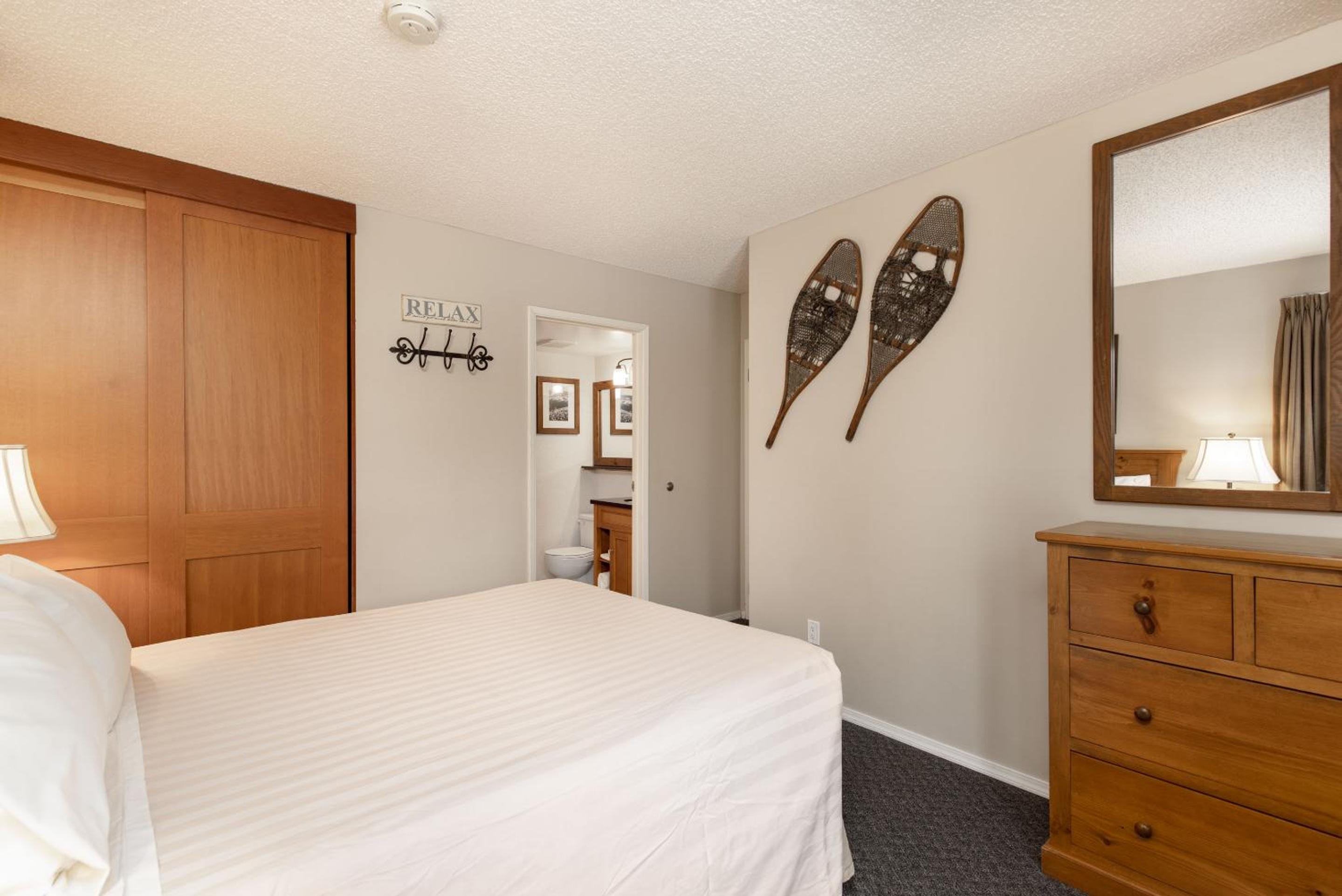 Фото Tantalus Resort Lodge