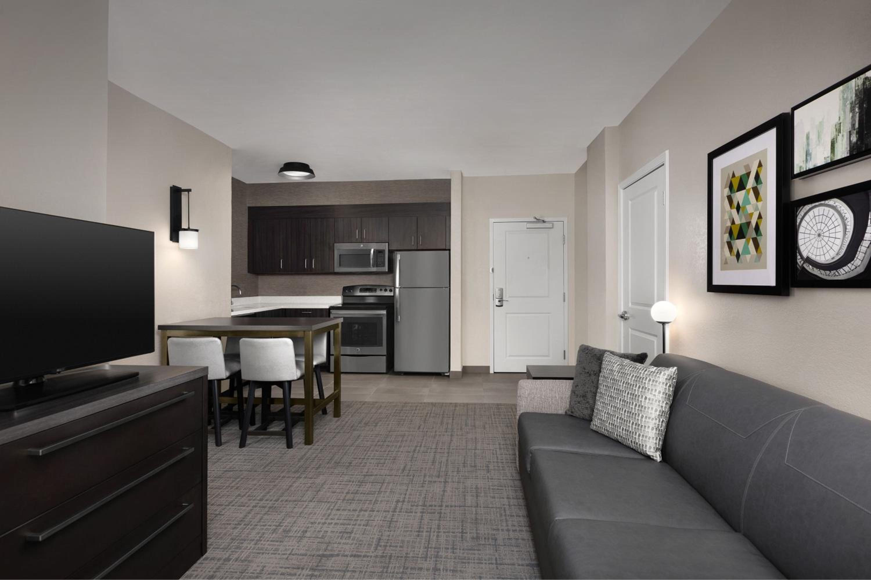 Фото Residence Inn by Marriott Charlotte SouthPark