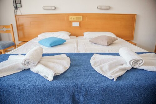 Гостиница Cornelia Hotel в Айя-Напе