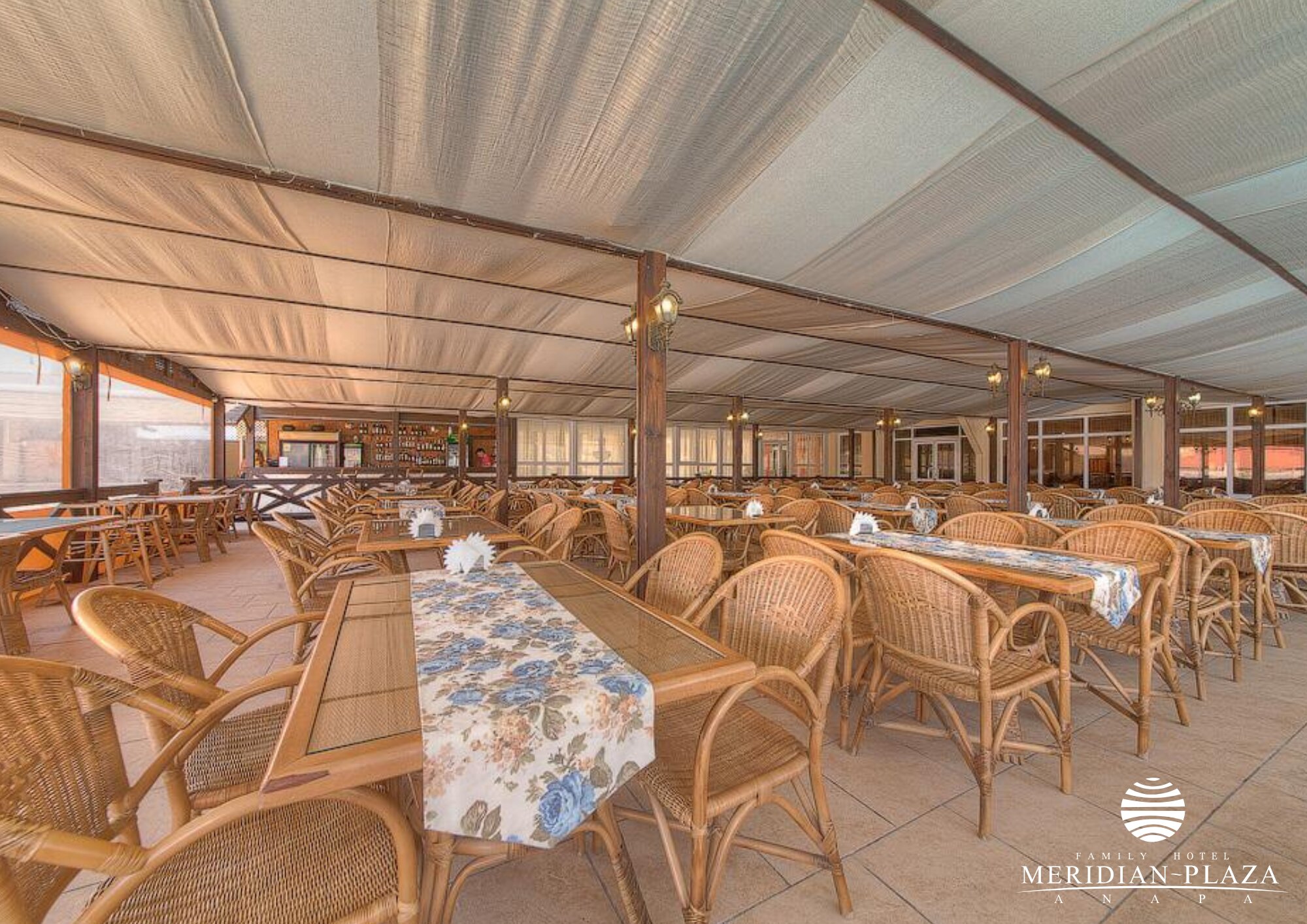 Фото Меридиан Плаза