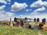 Часовня Арцватрич (Gegharkunik Region, Sevan National Park) ، مصلى كنسي، صليب تذكاري