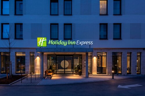 Гостиница Holiday Inn Express Munich North, an Ihg Hotel в Мюнхене
